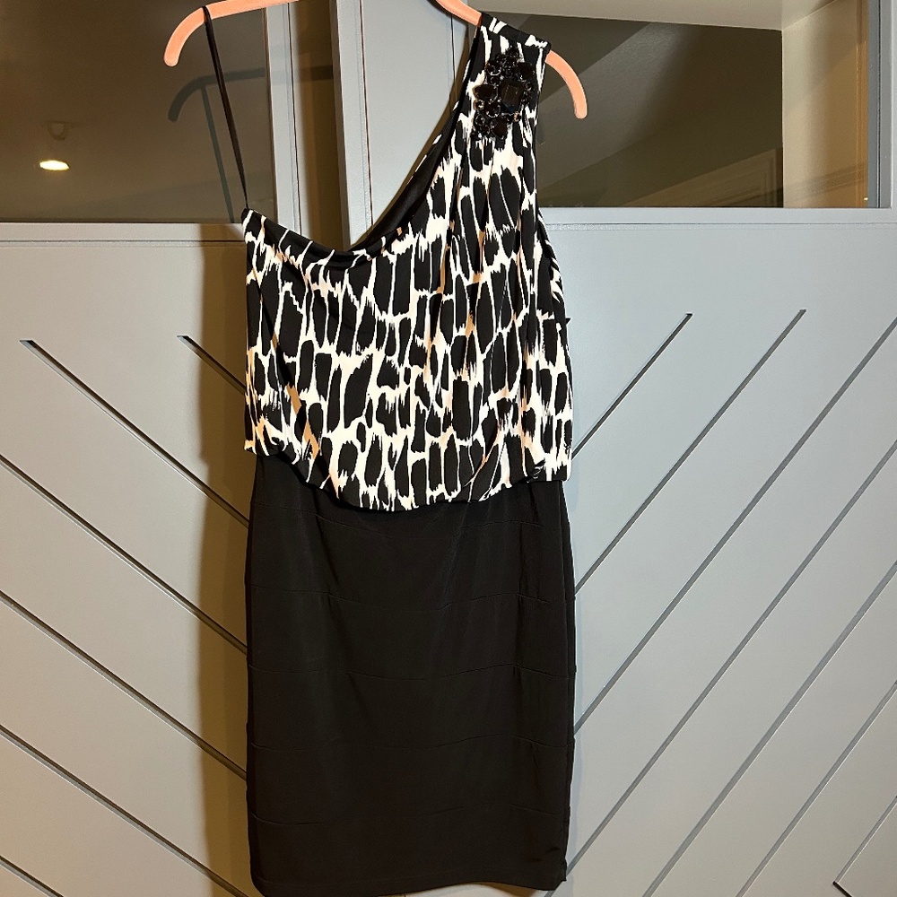 Party Dresss ONE shoulder size M